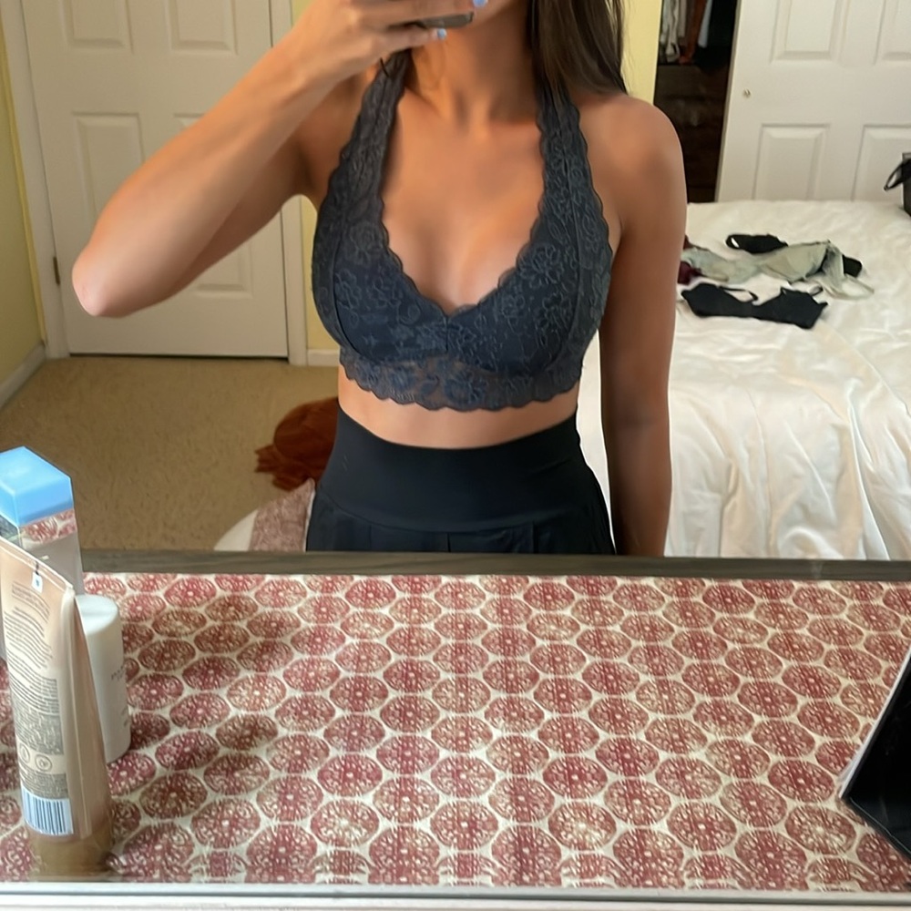 Bundle Of Bralettes From Hollister Or Abercrombie… - image 7